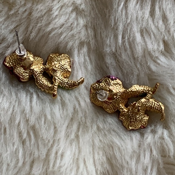 Purple pink Rose earrings pierced - Picture 3 of 6